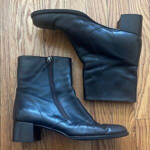 🇮🇹Ferragamo Brown Leather Block Heel Ankle Boots